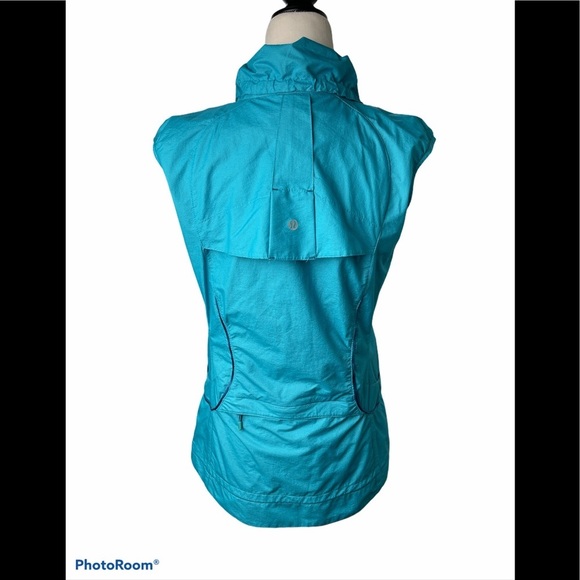Lululemon Velocity Lightweight Blue Vest size 8 - Picture 3 of 10